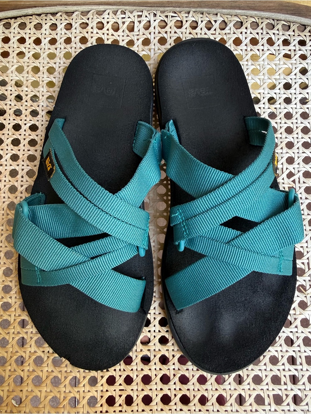 Teva Teal Sandals Women’s size 7
